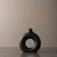 Mini vase en céramique Noir - design rond, Lyora