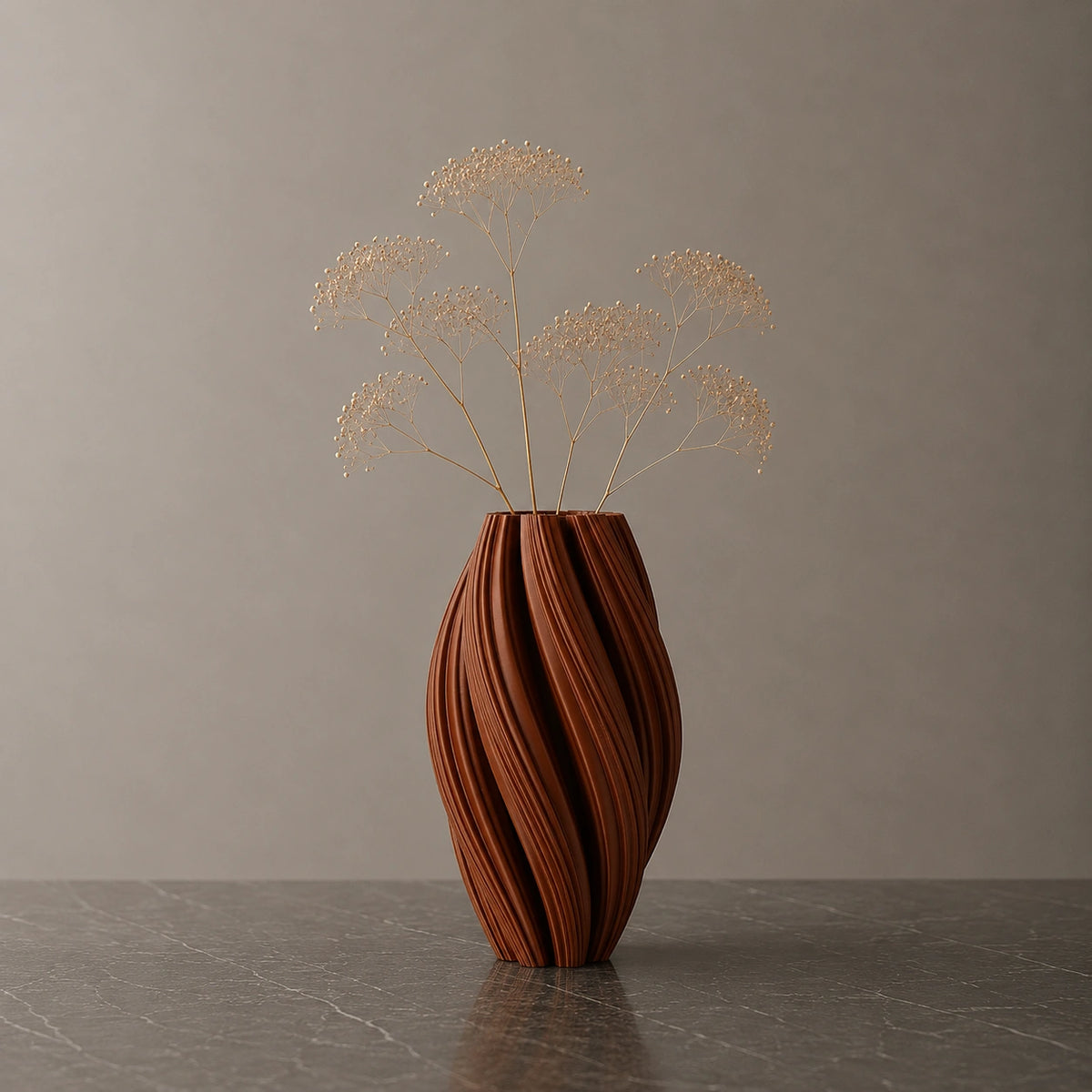 Vase en plastique chocolat - Tourbillons d'élégance, Noma